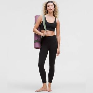 Lululemon Black Aling HR leggings 23”